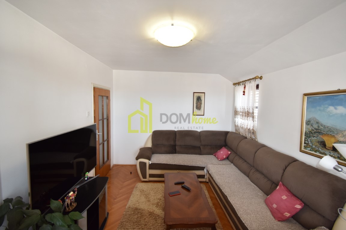 Dvosoban stan 74m2, Stari Aerodrom